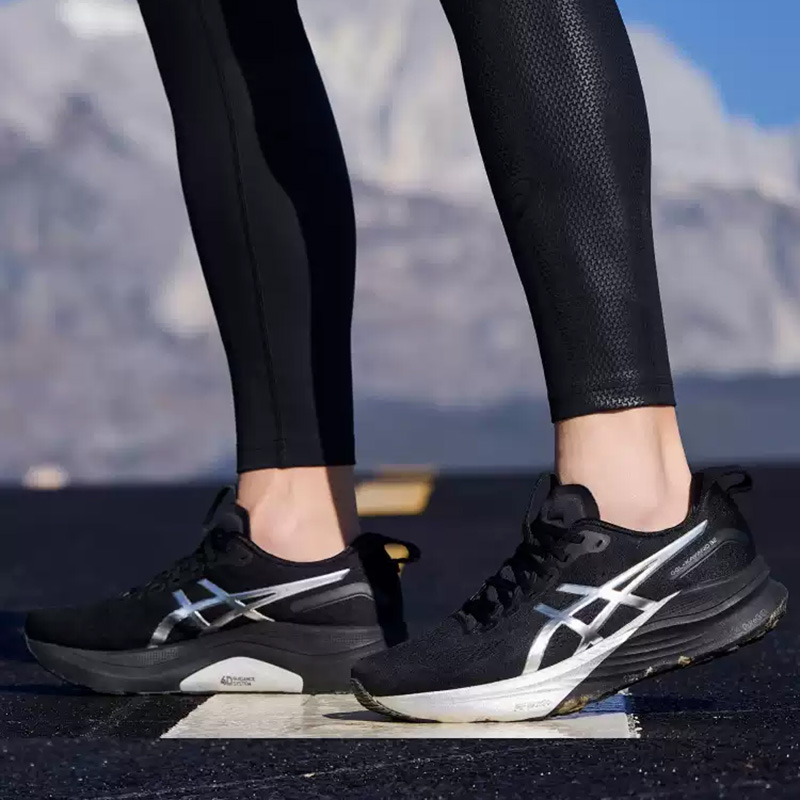 Asics  Men GEL-KAYANO 32 Black - Running Gear Asics recension och pris
